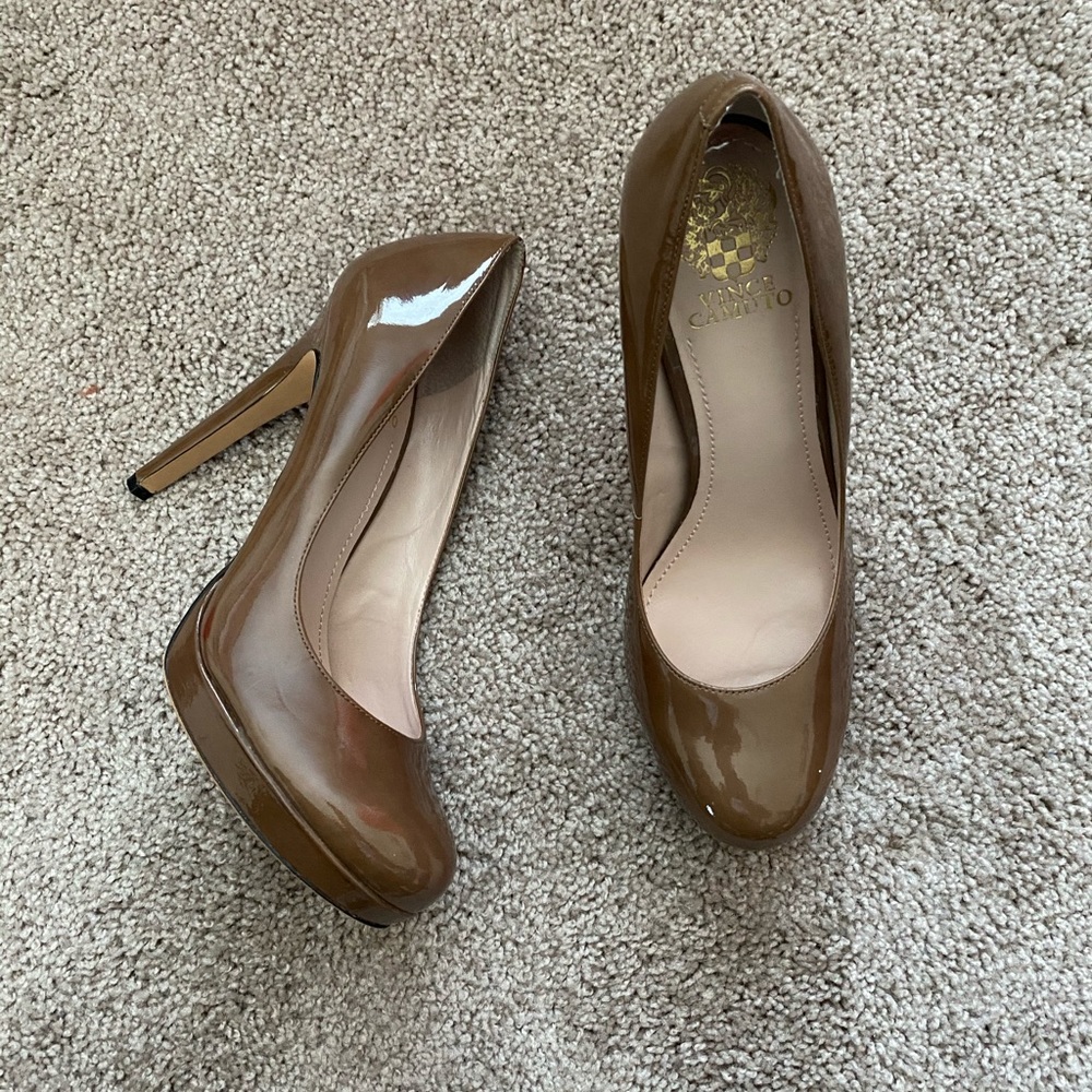 Pumps - size 10